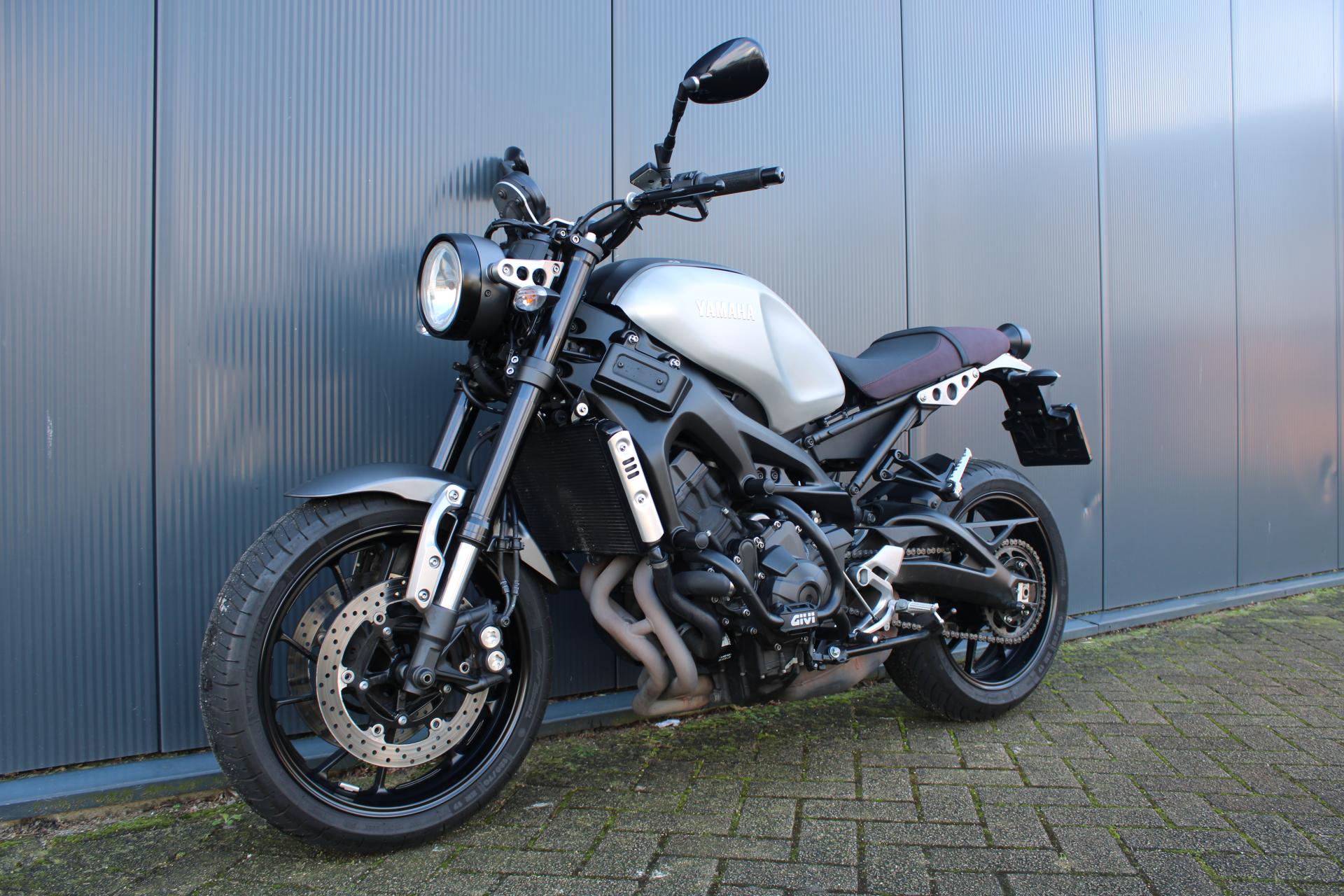 Yamaha XSR 900 - 2019 (1)