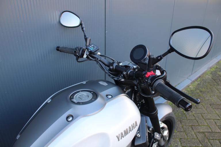 Yamaha XSR 900 - 2019 (11)