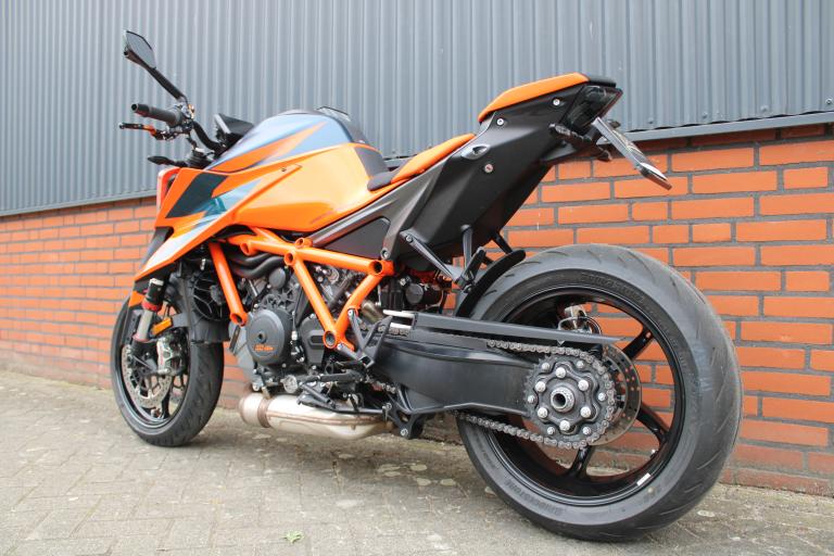 KTM 1290 Superduke R - 2020 (6)