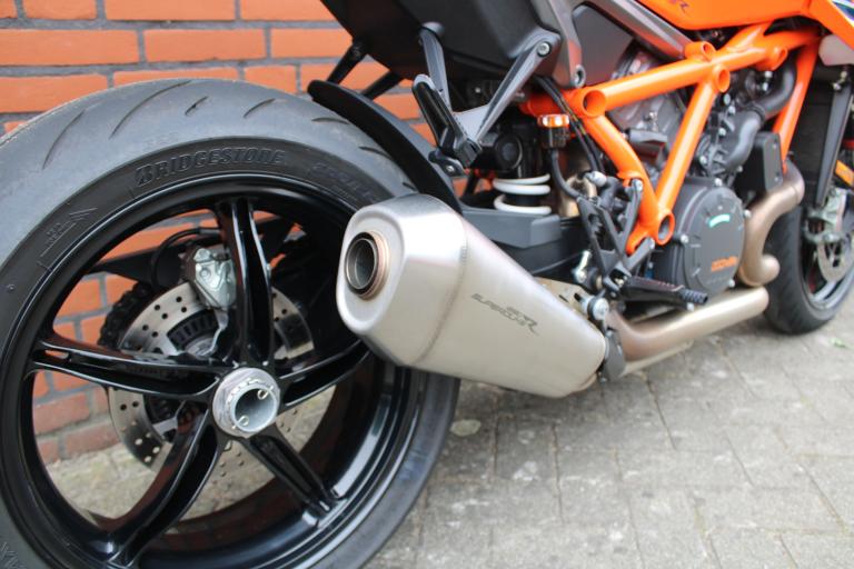 KTM 1290 Superduke R - 2020 (8)