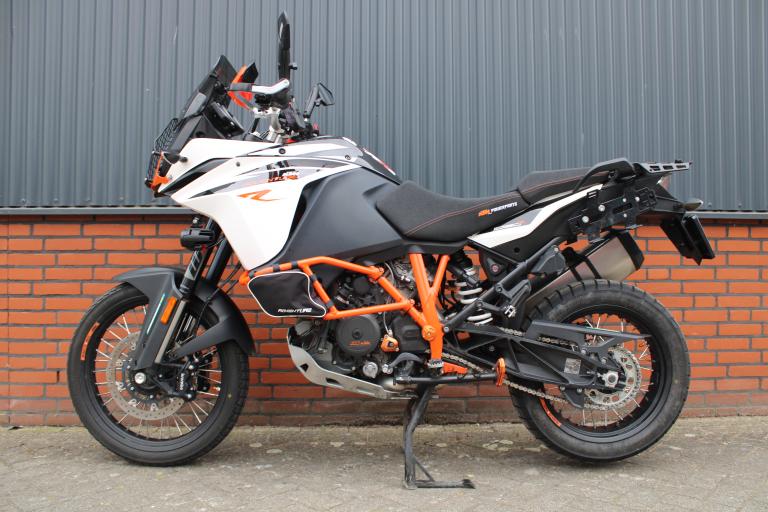 KTM 1090 Adventure R - 2017 (3)