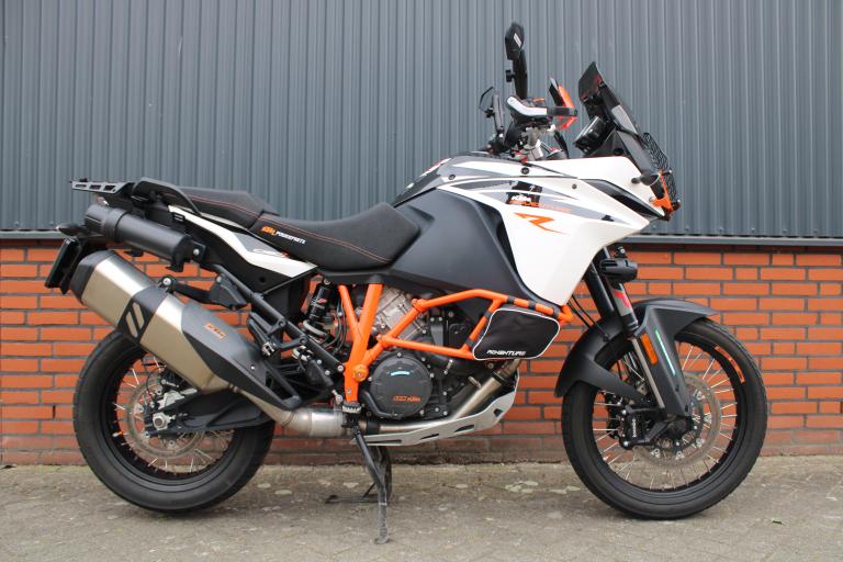 KTM 1090 Adventure R - 2017 (8)