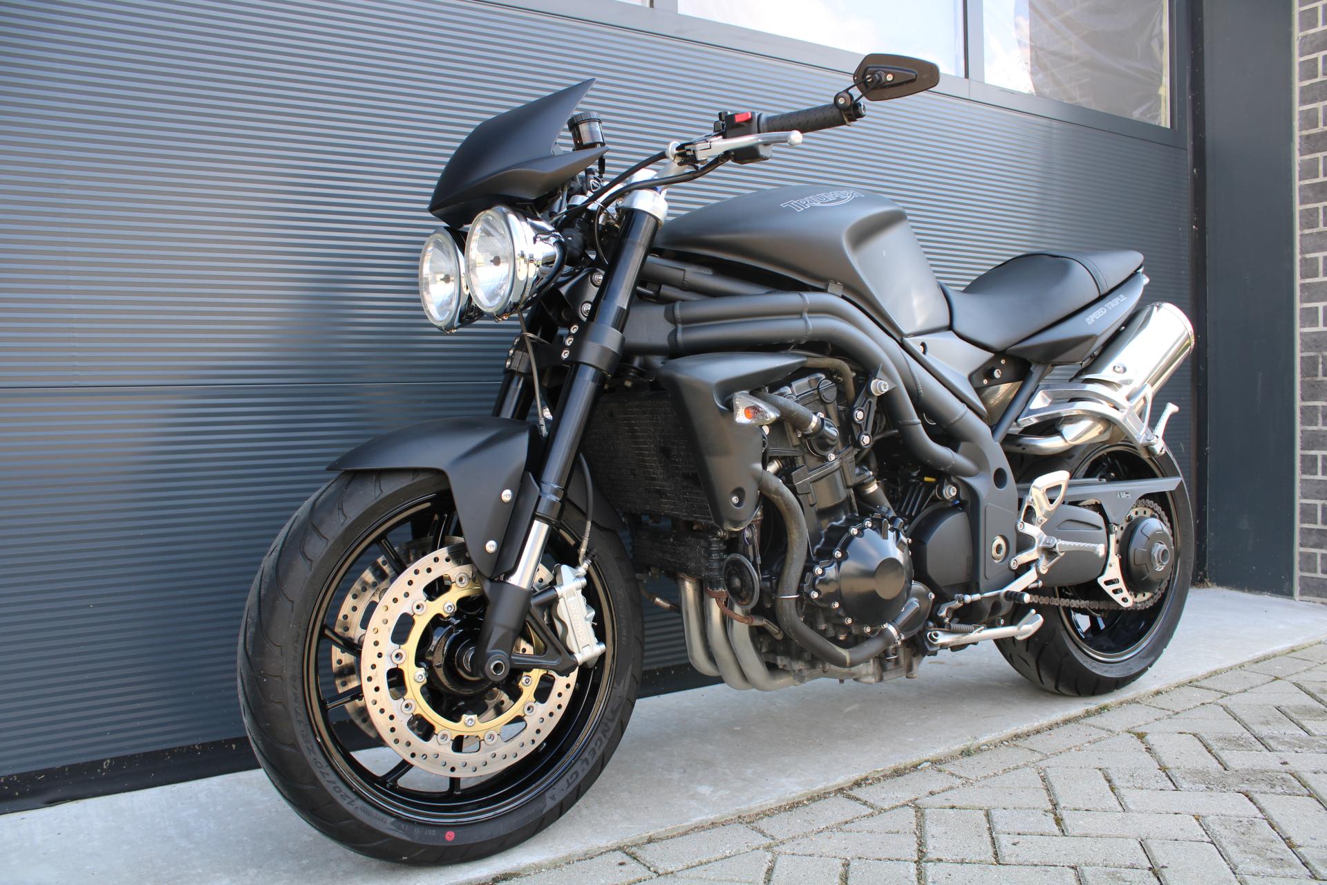 Triumph Speed triple 1050 - 2009 (1)