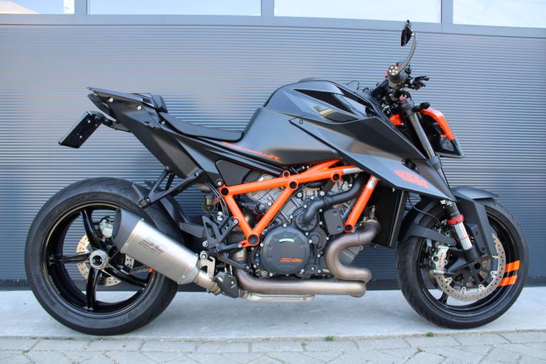 KTM 1290 Super duke R - 2020 (8)