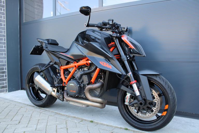 KTM 1290 Super duke R - 2020 (10)