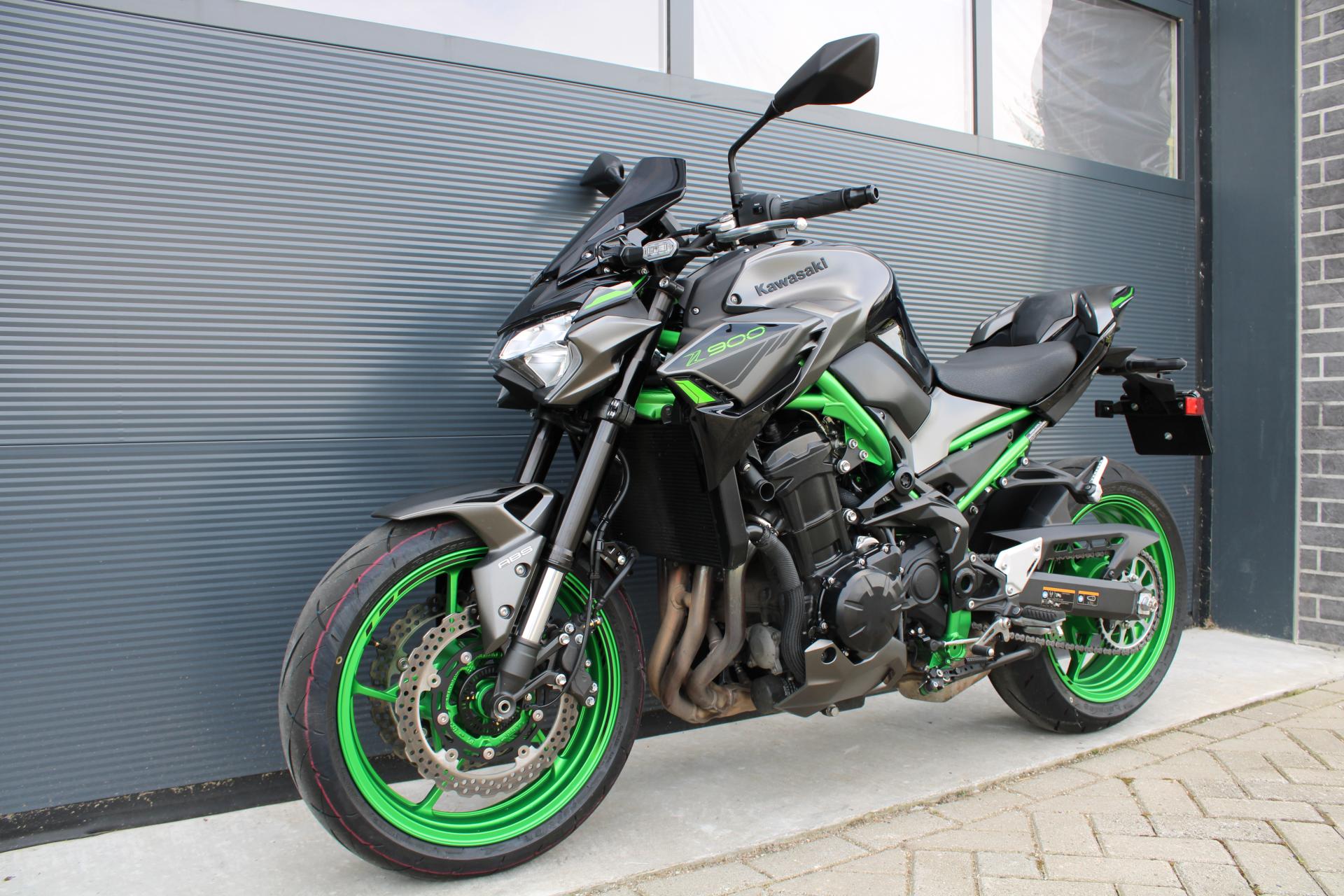 Kawasaki Z900 - 2024 (1)