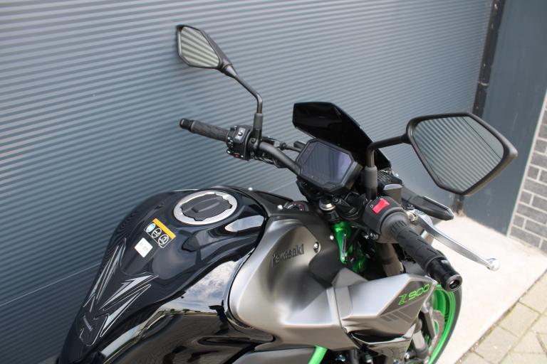 Kawasaki Z900 - 2024 (11)