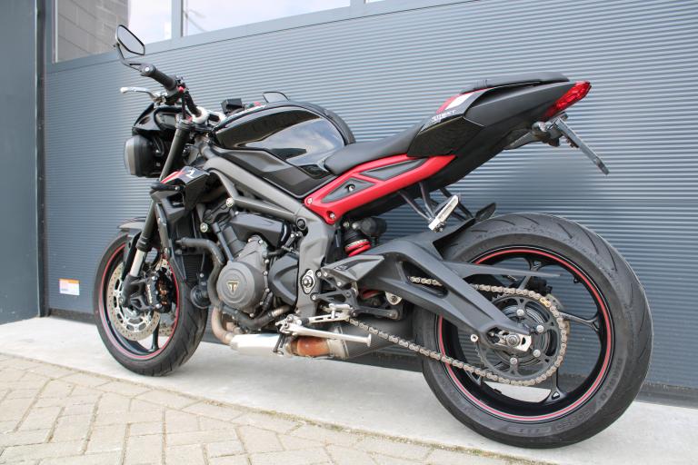 Triumph Street triple R - 2021 (5)