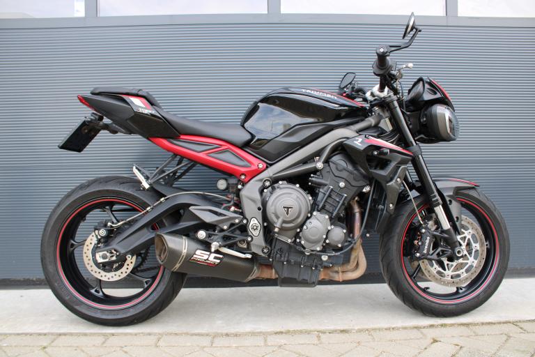 Triumph Street triple R - 2021 (8)