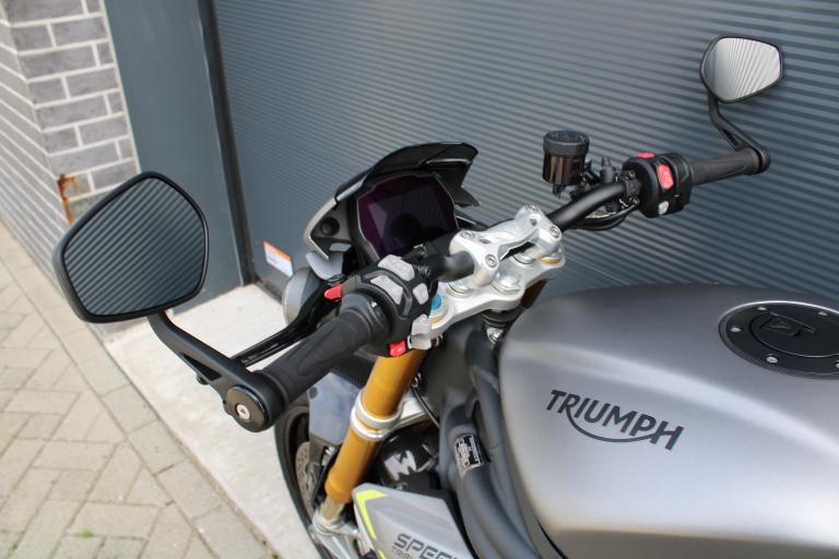 Triumph Speed triple 1200 RS - 2021 (12)