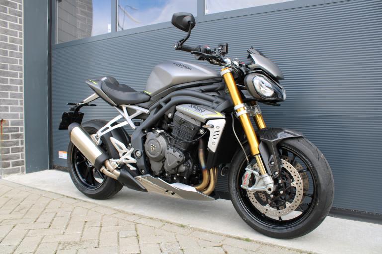 Triumph Speed triple 1200 RS - 2021 (10)