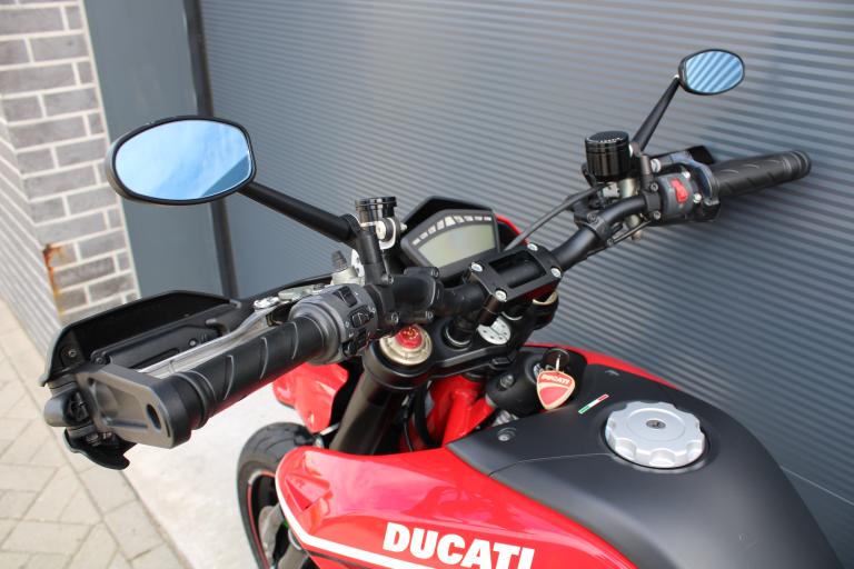 Ducati Hypermotard 1100 EVO SP - 2010 (12)