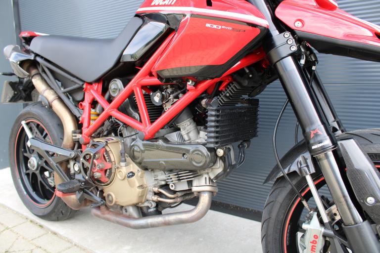 Ducati Hypermotard 1100 EVO SP - 2010 (9)