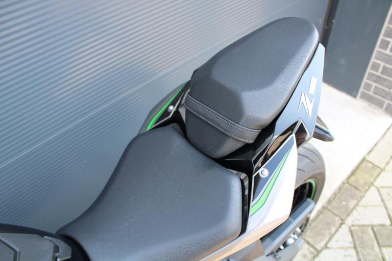 Kawasaki Z H2 - 2020 (15)