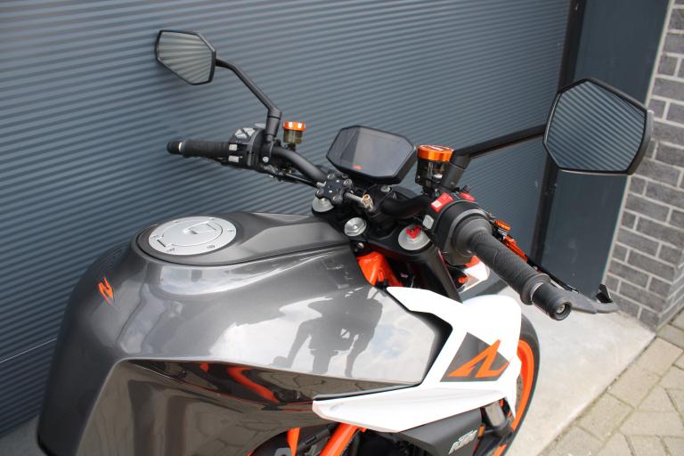 KTM 1290 Super duke R - 2017 (11)