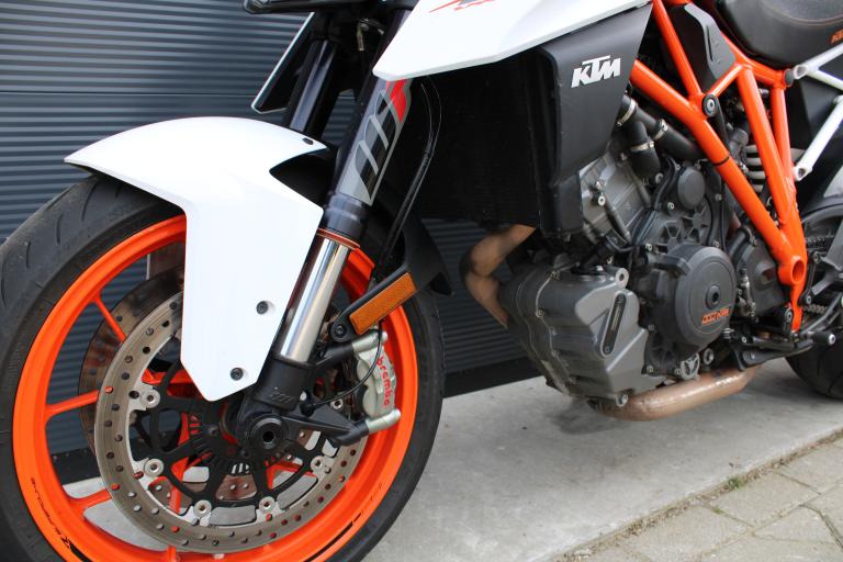 KTM 1290 Super duke R - 2017 (2)