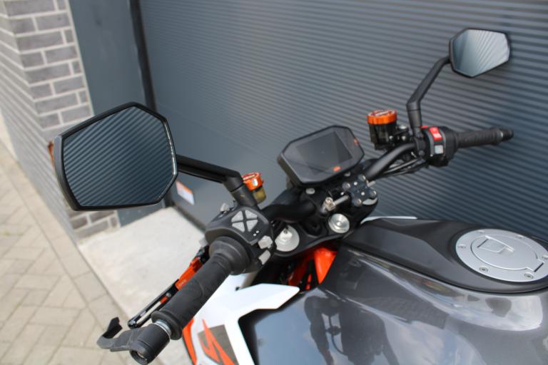 KTM 1290 Super duke R - 2017 (12)