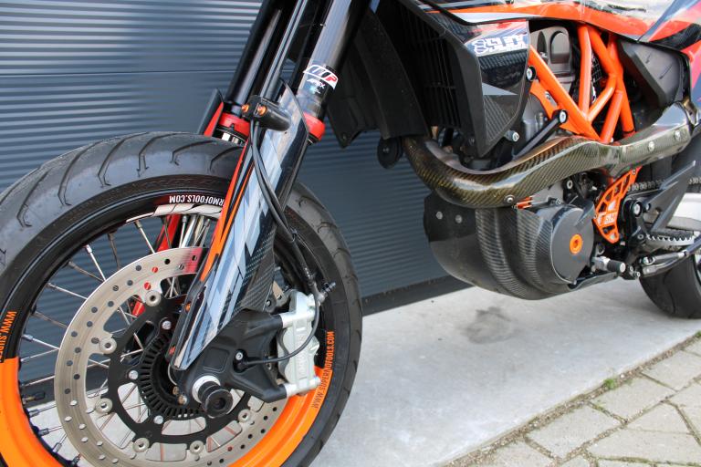 KTM 690 SMC R - 2019 (2)