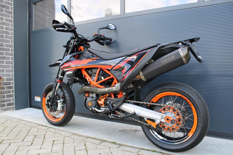 KTM 690 SMC R - 2019 (5)