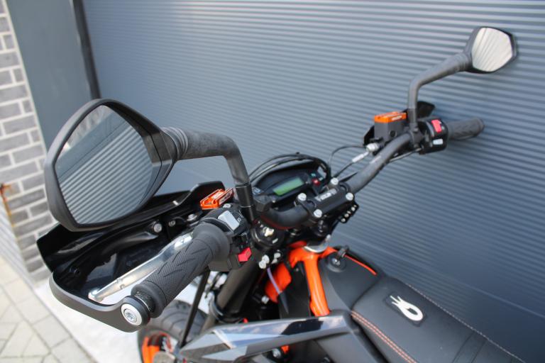 KTM 690 SMC R - 2019 (11)