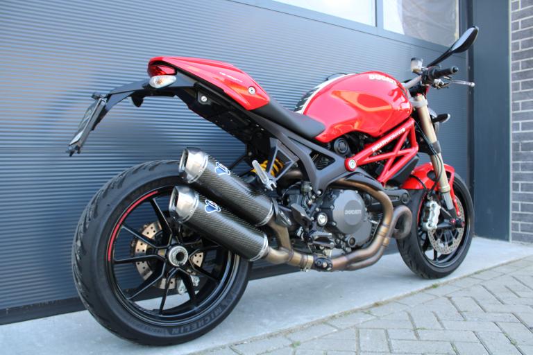 Ducati Monster 1100 EVO - 2012 (6)