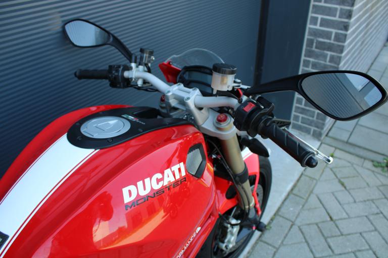 Ducati Monster 1100 EVO - 2012 (11)