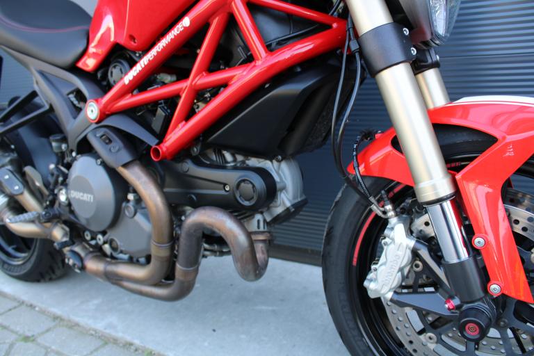 Ducati Monster 1100 EVO - 2012 (9)