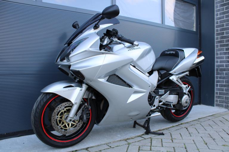 Honda VFR 800  - 2003