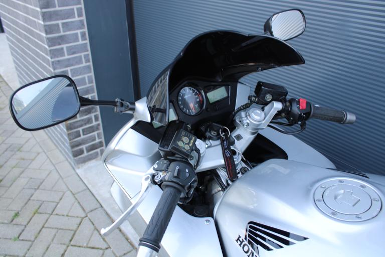 Honda VFR 800  - 2003 (12)