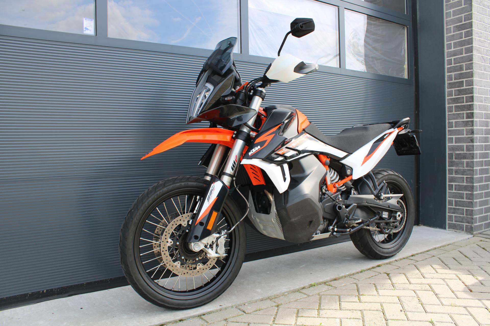 KTM 890 Adventure R - 2021 (1)