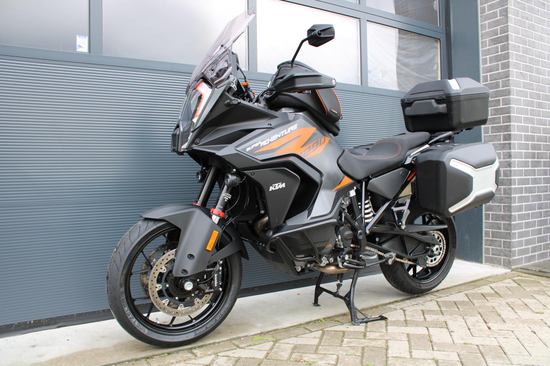 KTM 1290 Super adventure S - 2021 (1)