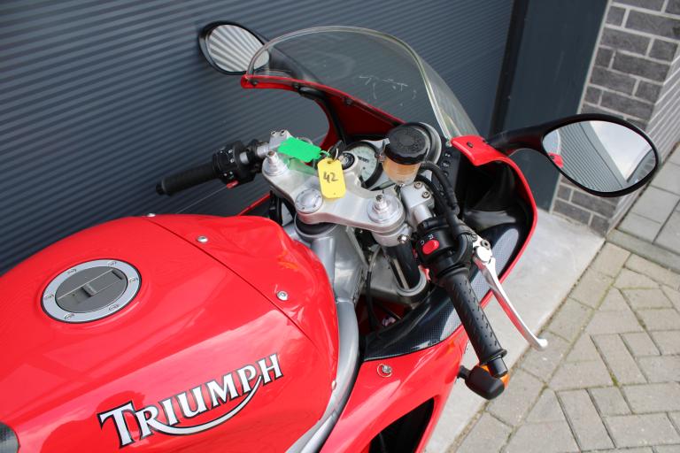 Triumph Daytona 955I - 1999 (11)