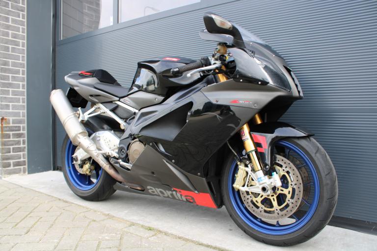 Aprilia RSV 1000 R - 2006 (10)