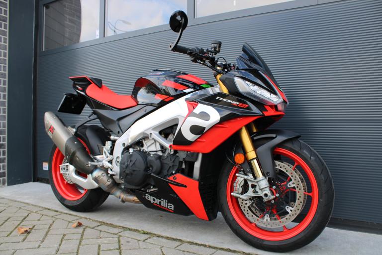 Aprilia Tuono V4 factory - 2021 (10)