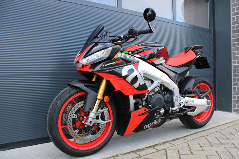 Aprilia Tuono V4 factory - 2021