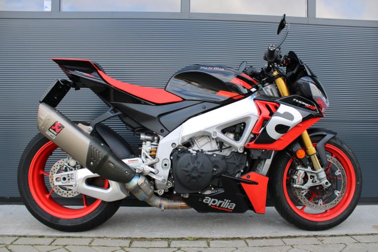 Aprilia Tuono V4 factory - 2021 (8)