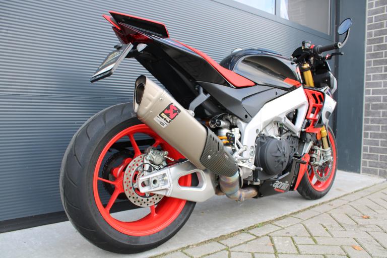 Aprilia Tuono V4 factory - 2021 (6)