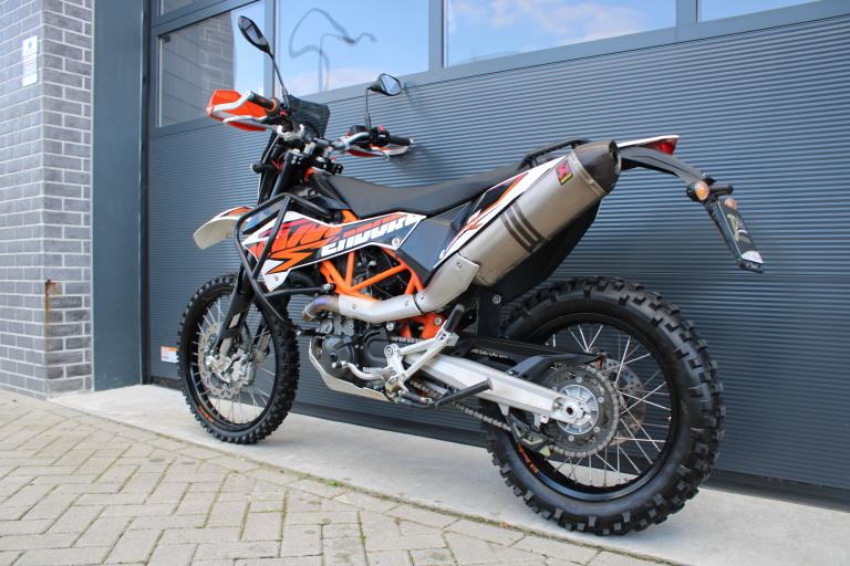 KTM 690 Enduro R - 2016 (5)