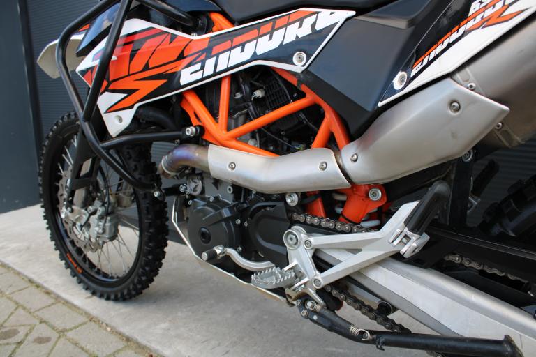 KTM 690 Enduro R - 2016 (4)