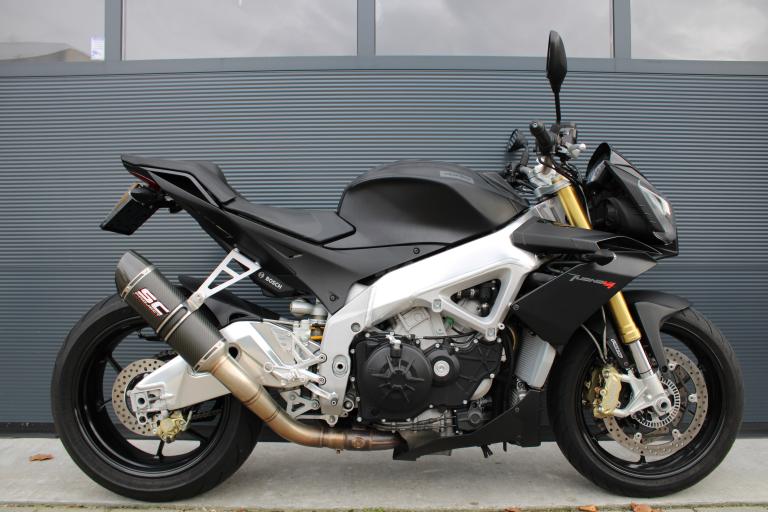 Aprilia Tuono V4 APRC - 2015 (8)