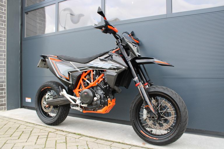 KTM 690 SMC R - 2019 (10)