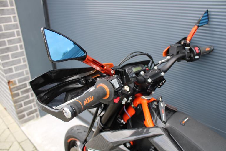 KTM 690 SMC R - 2019 (12)