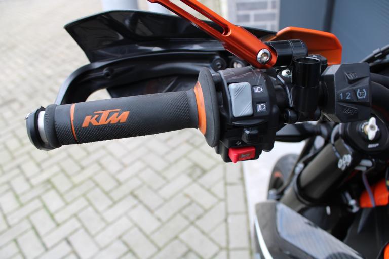 KTM 690 SMC R - 2019 (13)