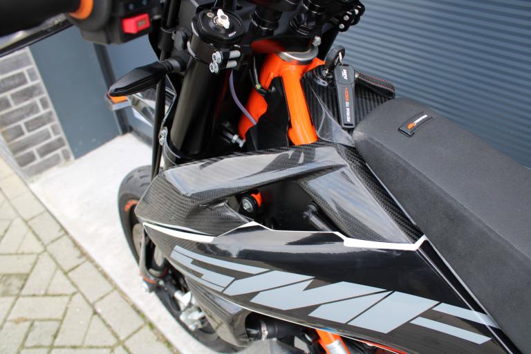 KTM 690 SMC R - 2019 (15)