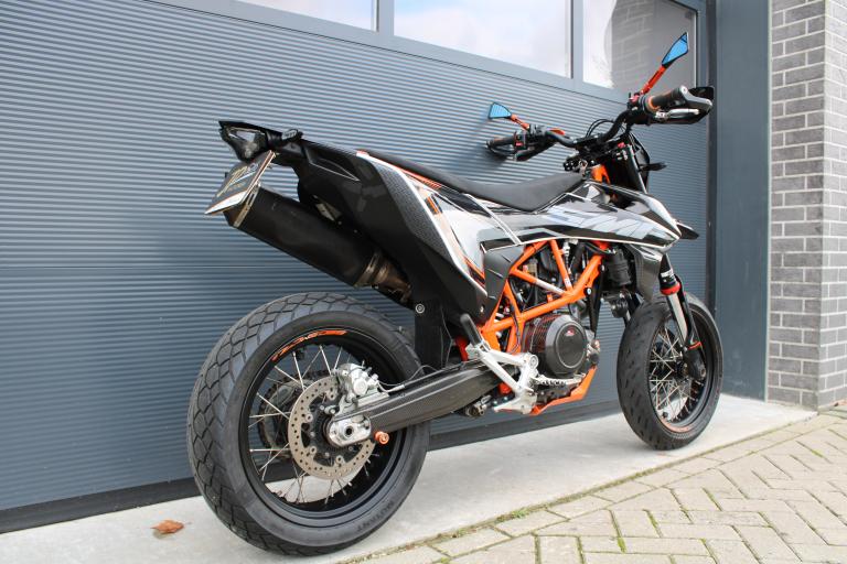 KTM 690 SMC R - 2019 (6)