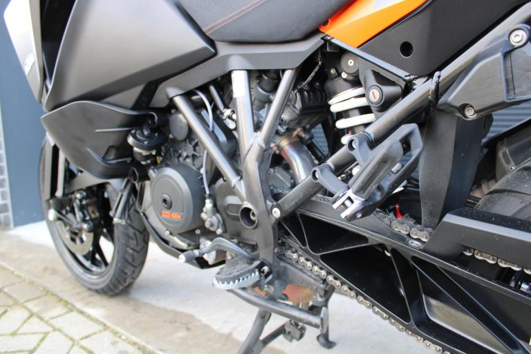 KTM 1290 Super adventure S - 2021 (4)