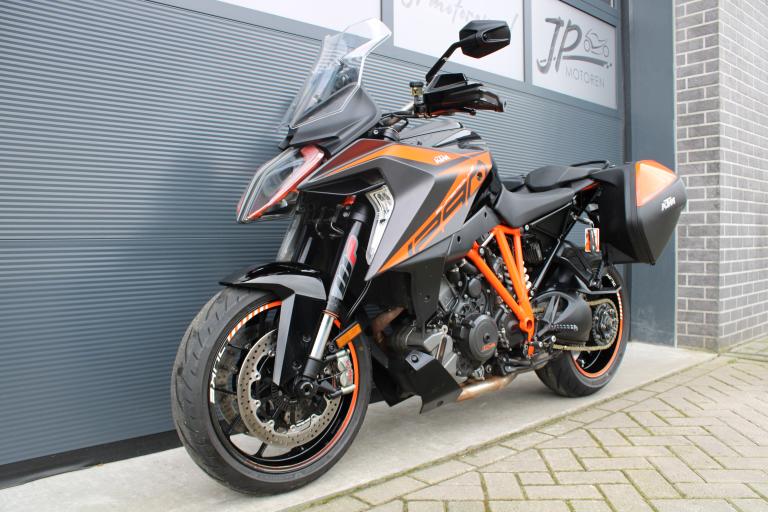 KTM 1290 Super duke GT - 2021